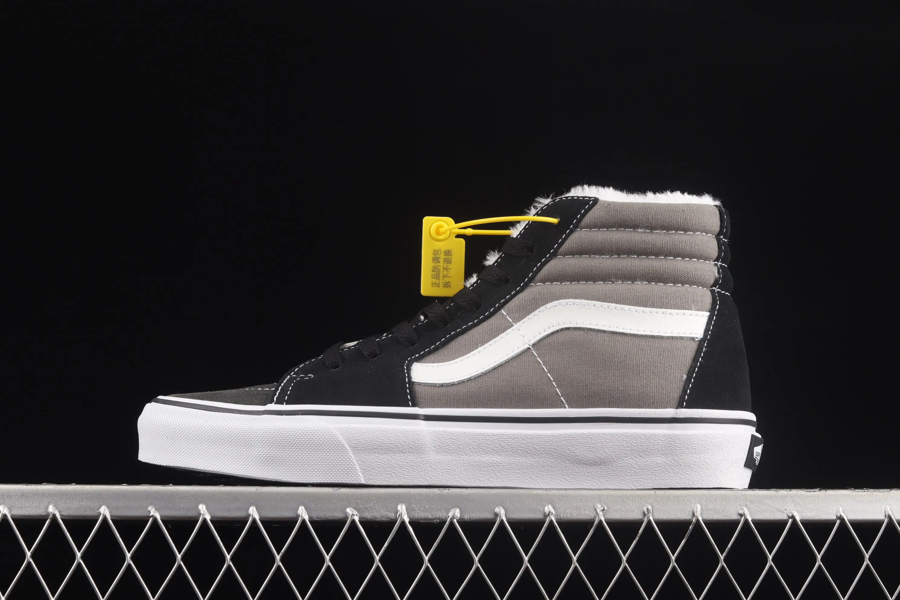 All categories Vans Vans series Vans Hi Vans high-top plus velvet Vans Sk8-Hi 2021 new black and gray color matching high-top casual sneakers VN0A3WM3218